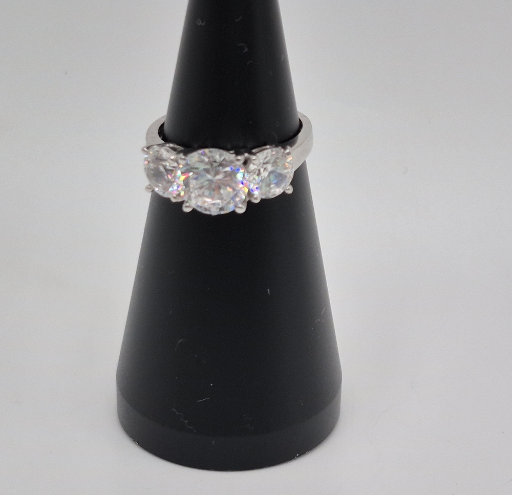 STUNNING Sterling Silver CZ Women's Ring. Marked "925 Korea".  Size 7